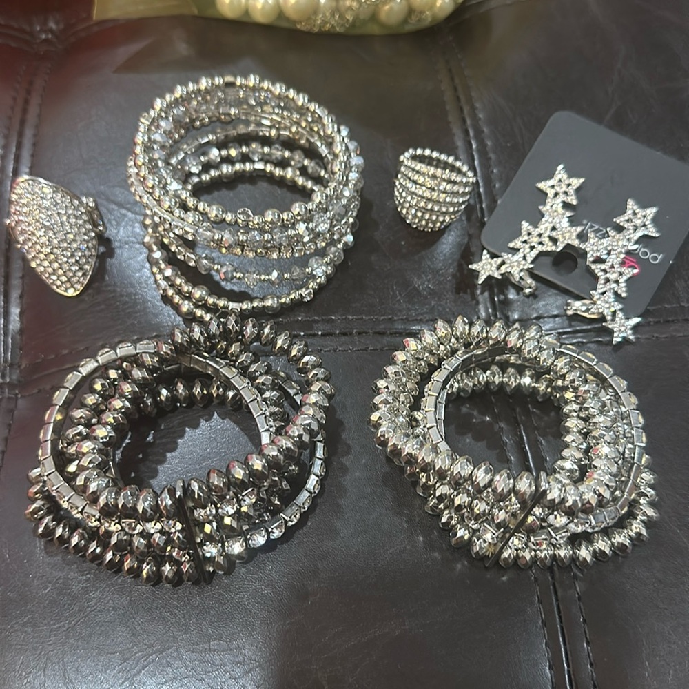 Elegant Silver Jewelry Set